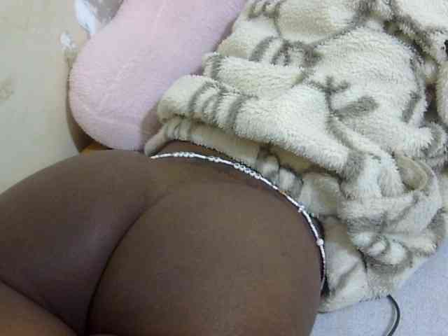 Cuteavril webcam