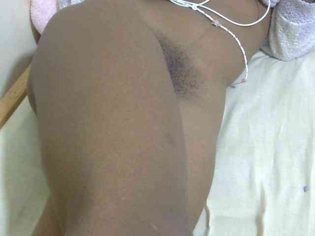 Cuteavril webcam