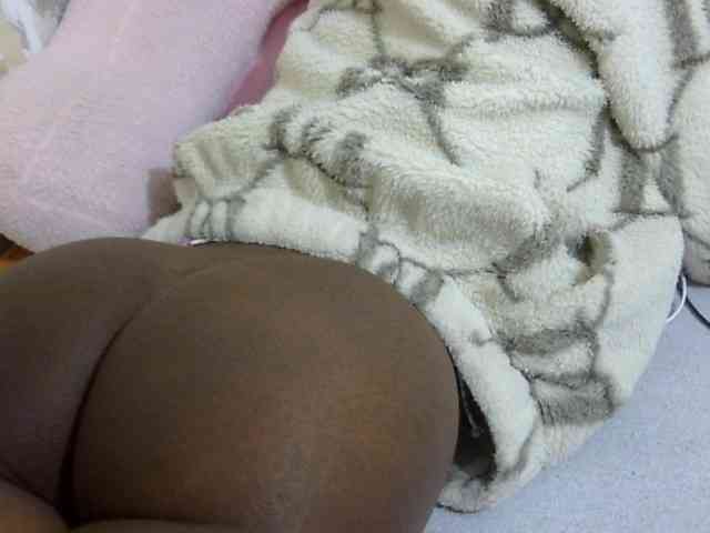 Cuteavril webcam