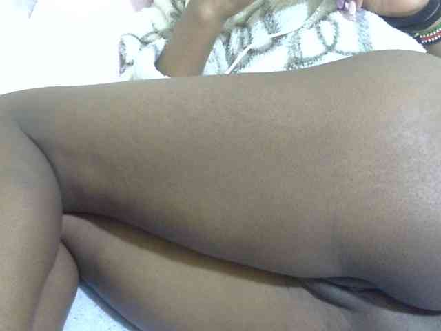 Cuteavril webcam