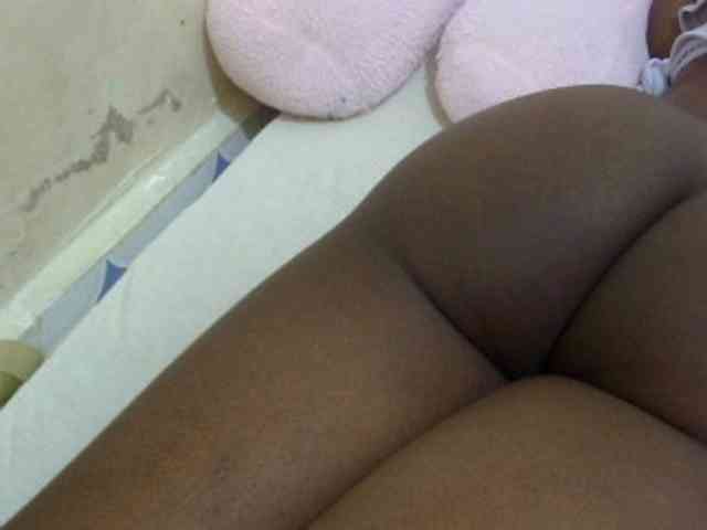Cuteavril webcam