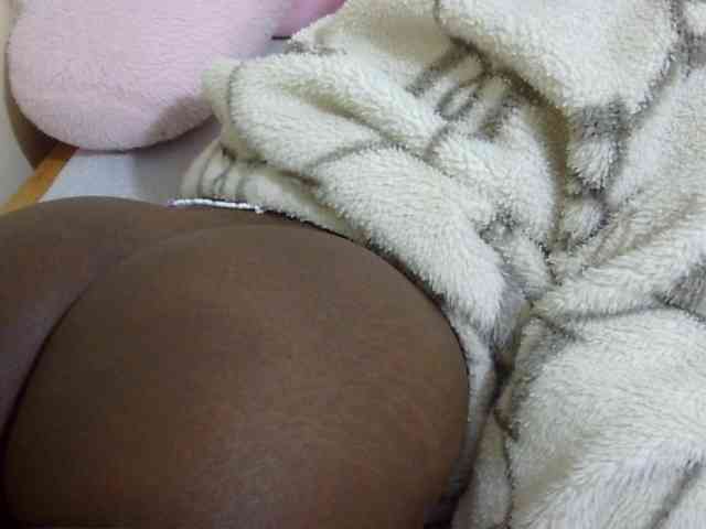 Cuteavril webcam