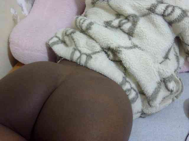 Cuteavril webcam