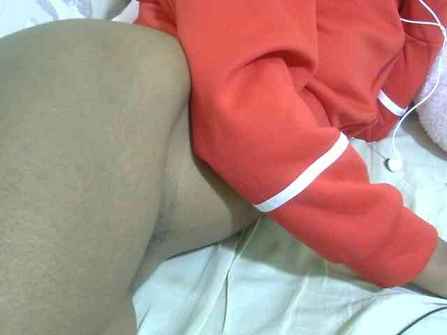 Cuteavril webcam