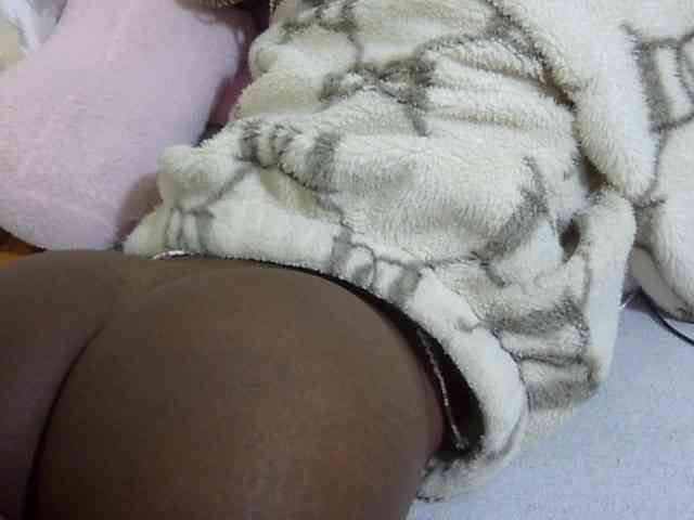 Cuteavril webcam