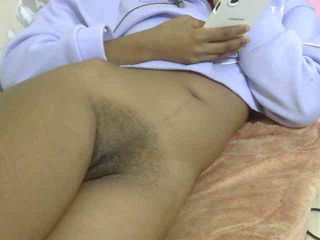Cuteavril webcam