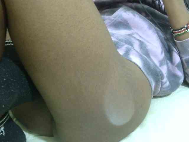 Cuteavril webcam