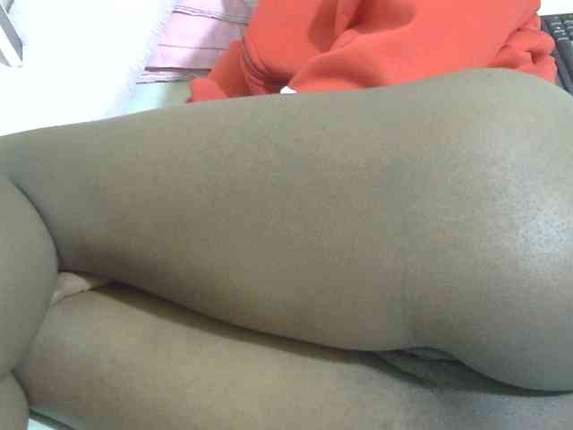 Cuteavril webcam