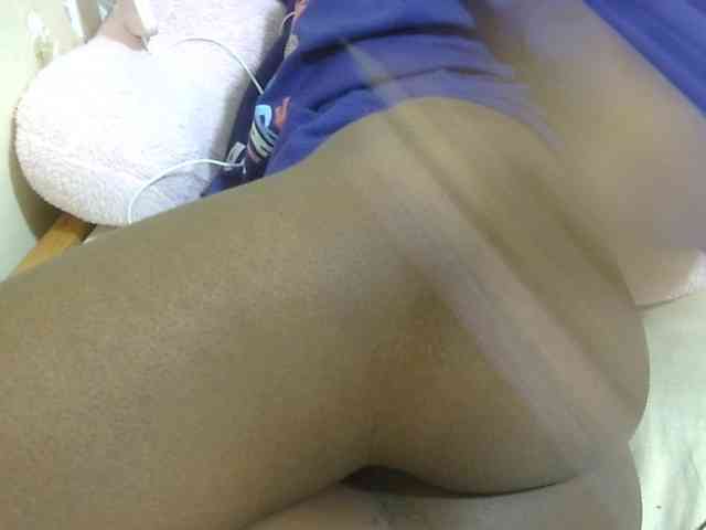 Cuteavril webcam
