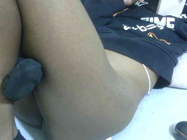 Cuteavril webcam