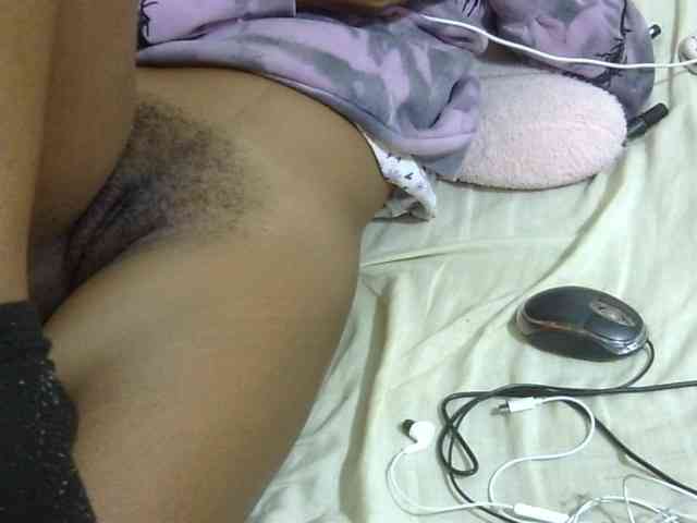 Cuteavril webcam