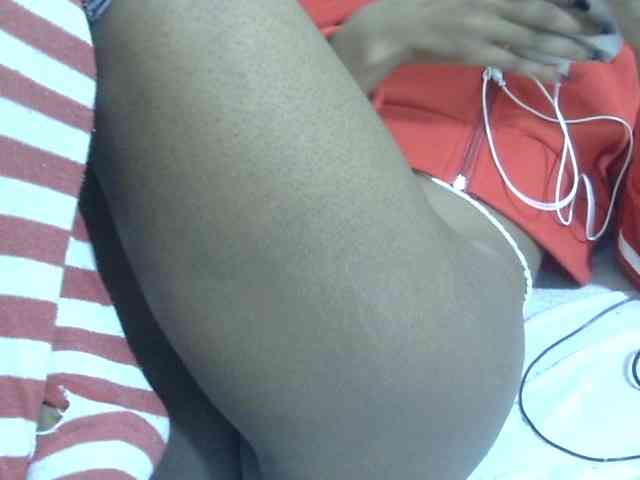 Cuteavril webcam