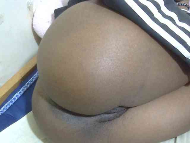 Cuteavril webcam