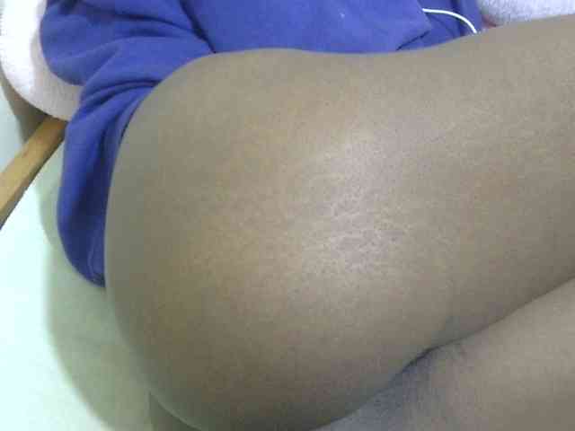 Cuteavril webcam
