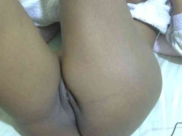 Cuteavril webcam