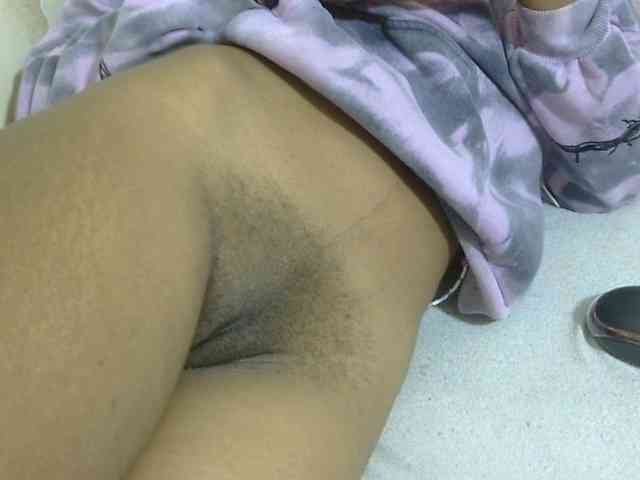 Cuteavril webcam