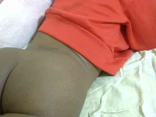 Cuteavril webcam