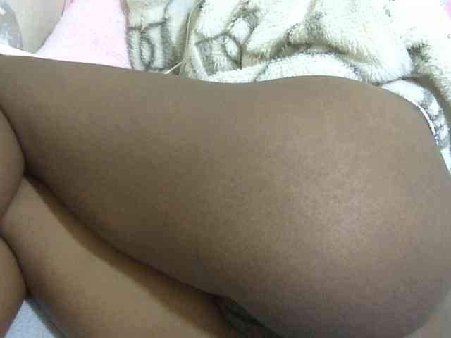 Cuteavril webcam