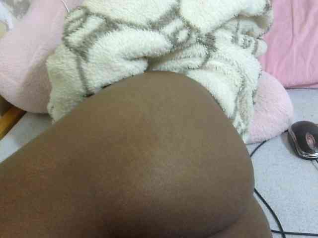 Cuteavril webcam