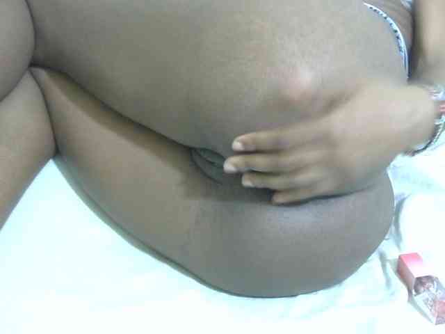 Cuteavril webcam