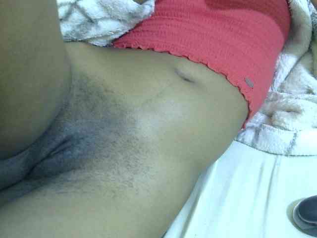 Cuteavril webcam