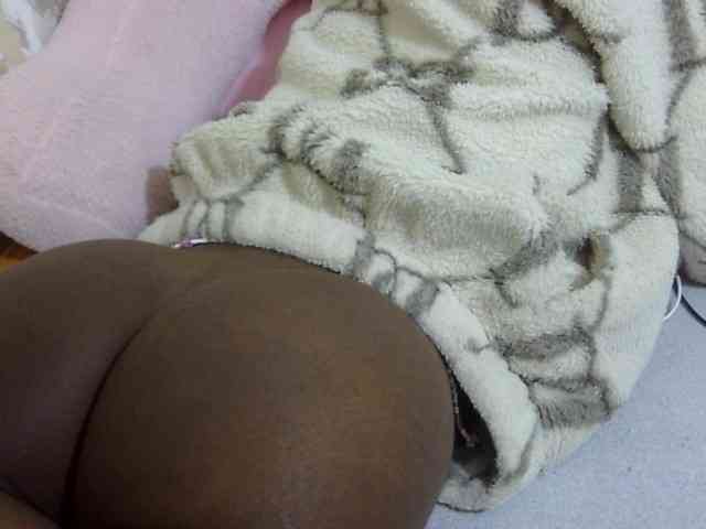Cuteavril webcam