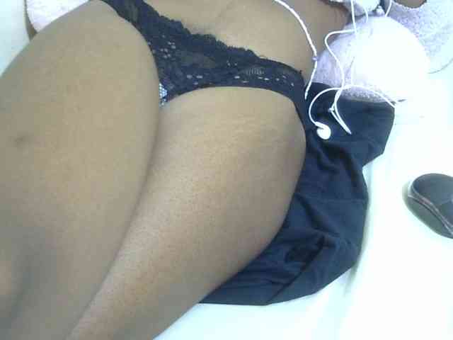 Cuteavril webcam