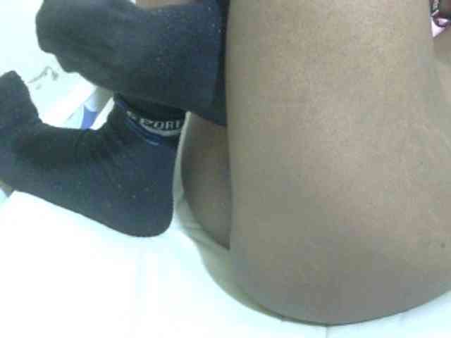 Cuteavril webcam