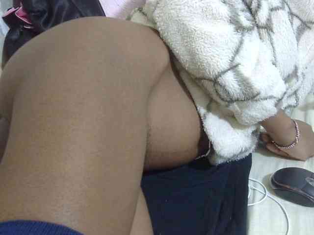 Cuteavril webcam