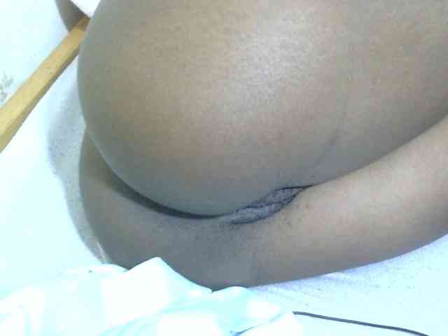 Cuteavril webcam