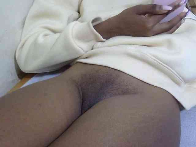 Cuteavril webcam