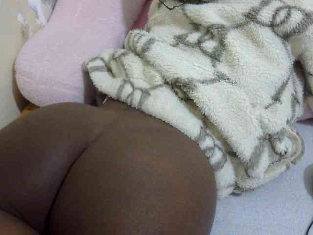 Cuteavril webcam