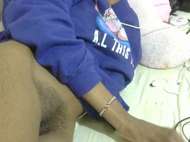 Cuteavril webcam