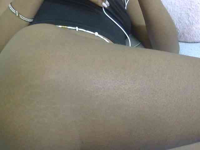 Cuteavril webcam