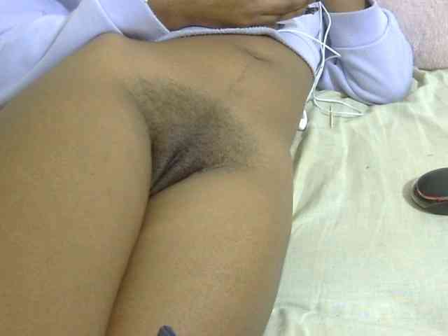 Cuteavril webcam