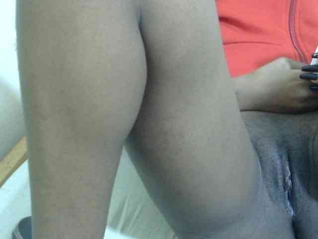 Cuteavril webcam