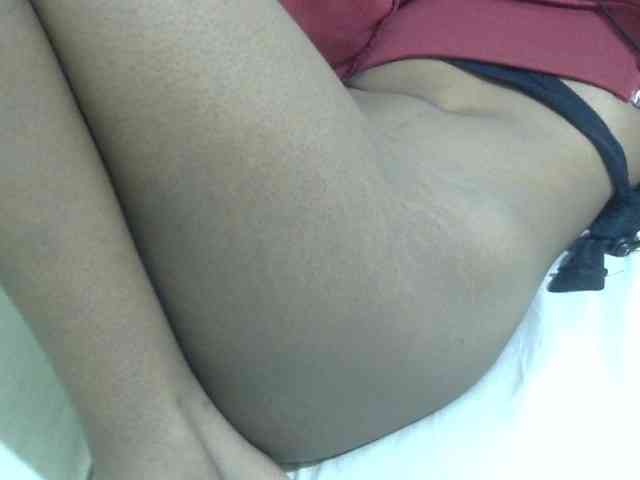 Cuteavril webcam