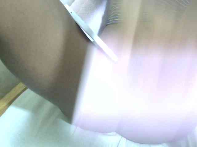 Cuteavril webcam