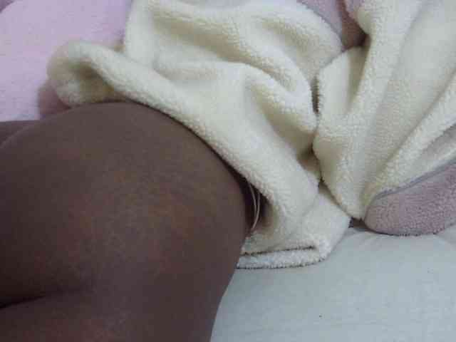 Cuteavril webcam