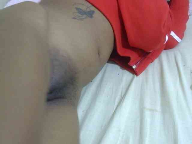Cuteavril webcam