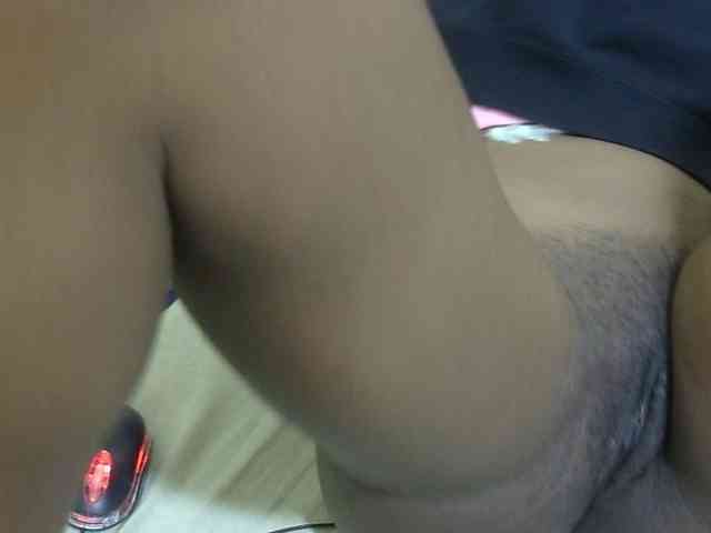 Cuteavril webcam