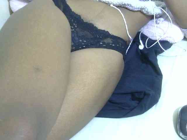 Cuteavril webcam