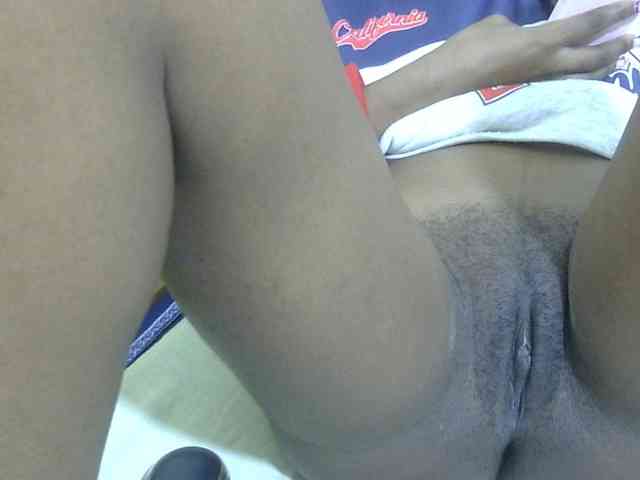 Cuteavril webcam