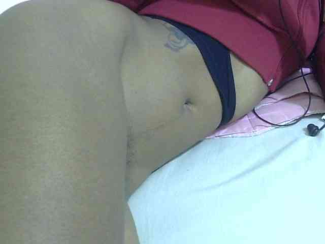 Cuteavril webcam