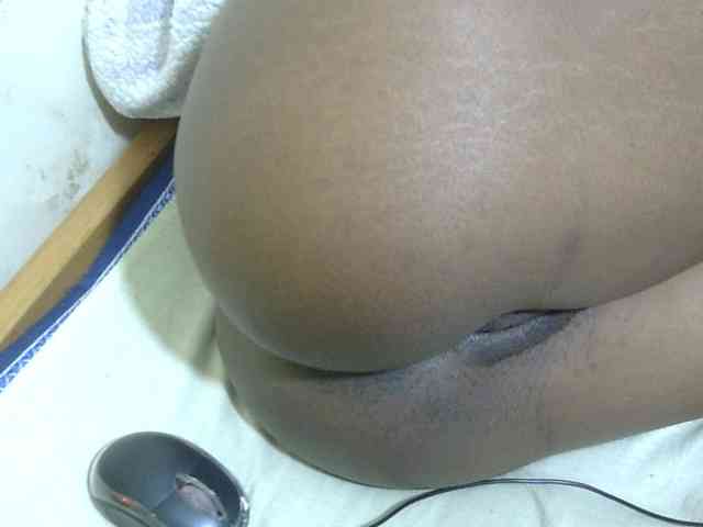 Cuteavril webcam