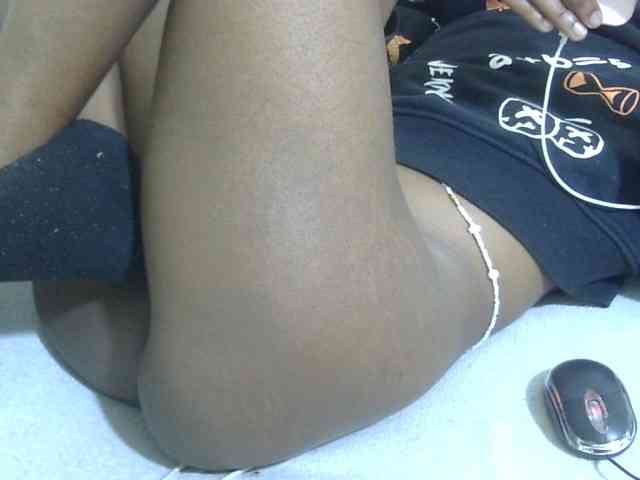 Cuteavril webcam