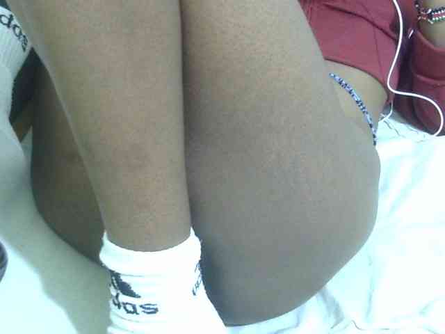 Cuteavril webcam