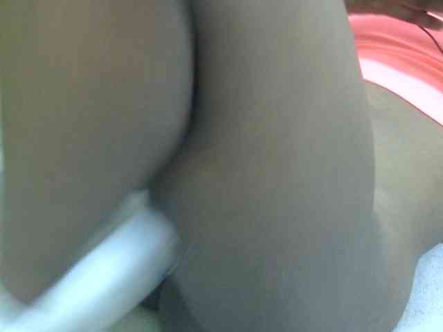 Cuteavril webcam