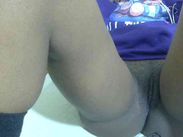 Cuteavril webcam
