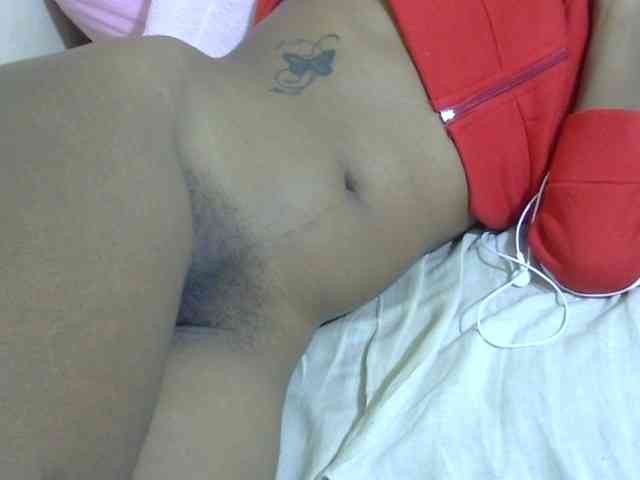 Cuteavril webcam